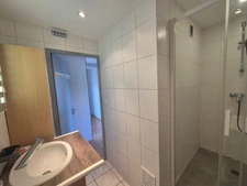 Bright 2-bedroom apartment (53 m²) with balcony and parking - Enjoy peaceful living with mountain views 