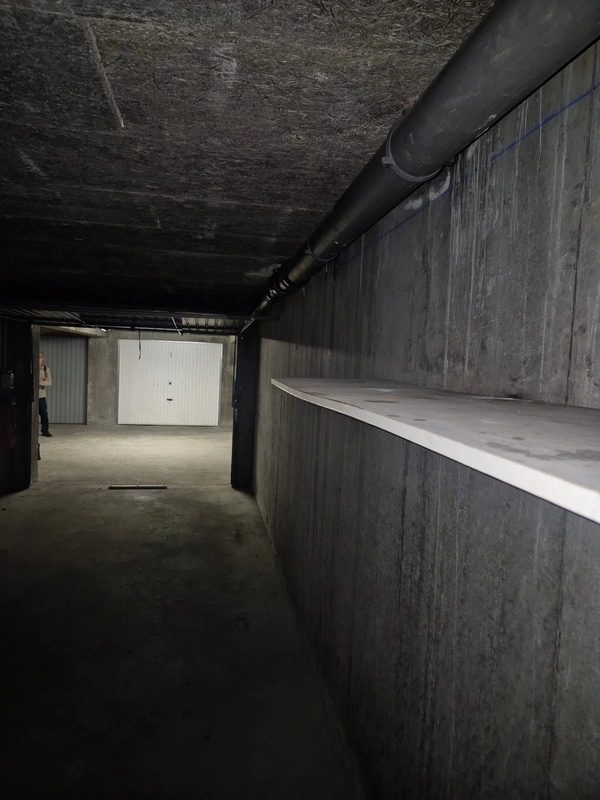 GRENOBLE – SECTEUR AMPÈRE / DOCTEUR GREFFIER GARAGE 20m² Sécurisée