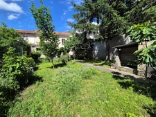 The charm and character of a renovated townhouse - Grenoble - Flaubert district - Quiet garden of approximately 200m²