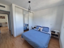 Bright 2-bedroom apartment (53 m²) with balcony and parking - Enjoy peaceful living with mountain views 