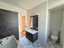 The charm and character of a renovated townhouse - Grenoble - Flaubert district - Quiet garden of approximately 200m²