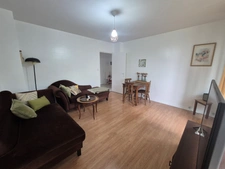 SOUS OFFRE D'ACHAT Eybens Secteur Résidentiel– T3 traversant Est/Ouest, vue montagne, en très bon état, loggia et cave