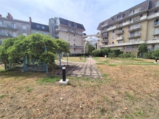 GRENOBLE EUROPOLE / GARE — Studio 30 m² avec balcon et parking sécurisé En étage