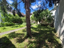 The charm and character of a renovated townhouse - Grenoble - Flaubert district - Quiet garden of approximately 200m²