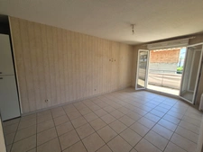 SOUS OFFRE D'ACHAT APPARTEMENT T2 SAINT-MARTIN-D'HÈRES | Vente 2 Pièces avec Terrasse Plein Sud & Cave | Proche Campus Universitaire, Tramway & Commerces – Idéal Étudiant & Pied-à-terre