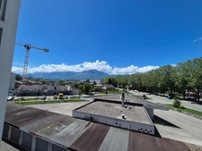 Bright 2-bedroom apartment (53 m²) with balcony and parking - Enjoy peaceful living with mountain views 
