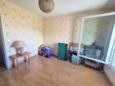 Apartment for sale: 4-bedroom duplex (93 sq m) in Grenoble - Jean Perrot area - quiet location with terrace and Belledonne views, garage.