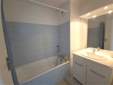Apartment for sale: 4-bedroom duplex (93 sq m) in Grenoble - Jean Perrot area - quiet location with terrace and Belledonne views, garage.