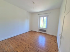 Grenoble/ Rue Joseph Bouchayer T2 lumineux et traversant Nord-Sud de 54 m², en étage, Balcon, Calme, Vue Montagne