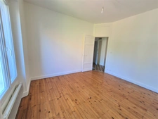 Grenoble/ Rue Joseph Bouchayer T2 lumineux et traversant Nord-Sud de 54 m², en étage, Balcon, Calme, Vue Montagne