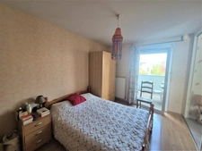 Apartment for sale: 4-bedroom duplex (93 sq m) in Grenoble - Jean Perrot area - quiet location with terrace and Belledonne views, garage.