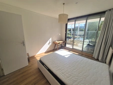 Appartement 7 pièces 147 m² à Grenoble – Dernier étage avec 2 terrasses sur parc et possibilité garage