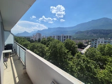 LE PONT-DE-CLAIX – VENDU LOUÉ T4 Traversant – Vue Montagnes – Étage Élevé – Marre des vis-à-vis - Pas d'encadrement des loyers