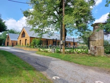 Propriété rare, sur 5900m²,2 habitations  500m² , 2 étangs, un espace bien être...