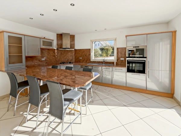 Le Mesnil Esnard Maison 6 pièces - 228 m2 - Terrain 1331 m2