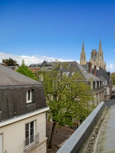 Rouen Hyper Centre Immeubles 10 F1 - 2 locaux commerciaux 