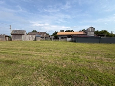 À quelques minutes de Périers – Propriété avec habitation familiale, hangar professionnel et bureaux sur 4 104 m² (50)