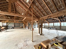 # MÉAUTIS (50) – PROPRIÉTÉ DE CARACTÈRE AVEC PLUS DE 900 M² DE BÂTIMENTS – IDÉALE POUR ENTREPRENEUR
