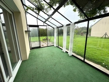 ? Pavillon lumineux avec jardin arboré – Marigny (2006)
