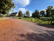 MAISON COUP DE CŒUR DE 230 M², 5 CHAMBRES ET 2,4 HECTARES CARANTILLY (50)
