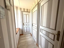 🌿 LES OUBEAUX (14230) – Domaine de charme avec chambres d’hôtes, roulotte et plus de 2,2 hectares