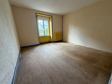 Ancienne école à rénover – Fort potentiel de création de logements – SOULLES (50)