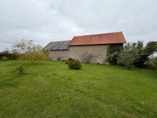✨ Longère rénovée avec fort potentiel – 15 000 m² de terrain – Idéal gîtes / projet touristique SAINT FROMOND (50)