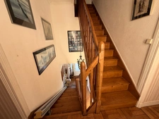 🏡 MAISON DE CARACTÈRE EN PIERRE – 224 m² HABITABLES – 7 CHAMBRES – BOURG – DÉPENDANCES & DOUBLE GARAGE (50)