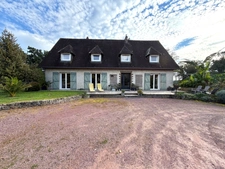 MAISON COUP DE CŒUR DE 230 M², 5 CHAMBRES ET 2,4 HECTARES CARANTILLY (50)