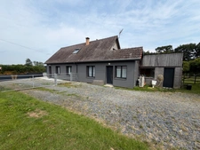 À quelques minutes de Périers – Propriété avec habitation familiale, hangar professionnel et bureaux sur 4 104 m² (50)