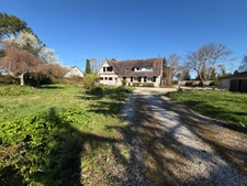 🏡 Maison familiale 6 chambres avec vie de plain-pied – Environnement calme – Proche plages du Débarquement – LIESVILLE SUR DOUVE (50)