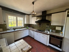🏡 Maison familiale 6 chambres avec vie de plain-pied – Environnement calme – Proche plages du Débarquement – LIESVILLE SUR DOUVE (50)