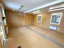 # MÉAUTIS (50) – PROPRIÉTÉ DE CARACTÈRE AVEC PLUS DE 900 M² DE BÂTIMENTS – IDÉALE POUR ENTREPRENEUR