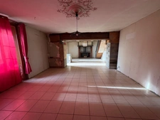Ancien corps de ferme réhabilité avec dépendances – (10 km de Carentan) – 13 202 m² de terrain SAINT ANDRE DE BOHON (50)