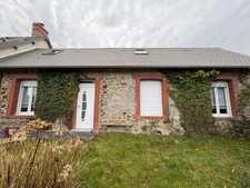 🏡 Maison familiale avec 4 chambres – 3 480 m² de terrain clos – Double garage – Canisy (50)