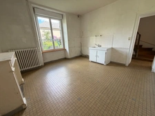 Ancienne école à rénover – Fort potentiel de création de logements – SOULLES (50)