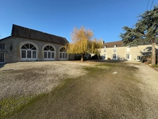 Propriété d’exception en pierre – 316 m² habitables – Nouveauté sur le marché – Idéale pour projet professionnel ou grande demeure familiale CARENTAN (50)