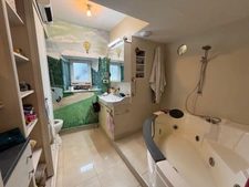 Maison en pierre de caractère – 175 m² habitables – Dépendances 100 m² – LA BARRE DE SEMILLY (50)