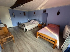 🏡 Ancien corps de ferme à Carantilly – charme, espace et potentiel réunis (50)