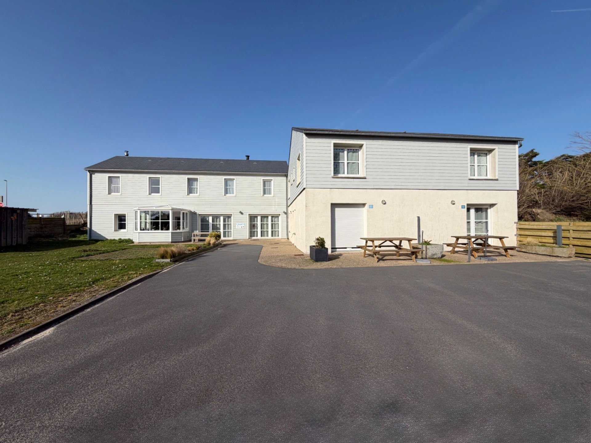 Maison 13 pièces 383 m² · à Creances · 383 m² · 535 000 €