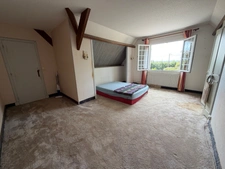 🏡 Maison familiale 6 chambres avec vie de plain-pied – Environnement calme – Proche plages du Débarquement – LIESVILLE SUR DOUVE (50)