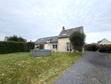 ? Maison familiale avec 4 chambres – 3 480 m² de terrain clos – Double garage – Canisy (50)