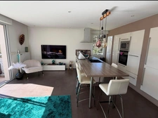 T3 lumineux avec terrasse 15 m² + piscine – Brindos proche Biarritz 