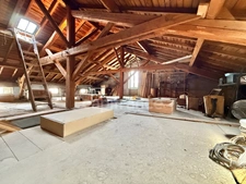 Maison de village 185 m² – 6 chambres – combles aménageables 120 m² – garage – atelier – terrain déporté 208 m² - TF 182 €.