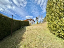 Maison 70 m² – terrain clos 1 425 m² - 2 chambres – double garage.