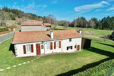 MAISON 120 M², TERRAIN CLOS 1 525 M², DOUBLE VITRAGE, 3 CHAMBRES, TAXE FONCIÈRE 419 €, HAMEAU PAISIBLE