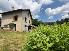 MAISON DE 75 M2 À RÉNOVER, TERRAIN CLOS DE 422 M2, 2 CHAMBRES, TOITURE DE 2024, GARAGE, TOUT-À-L'ÉGOUT