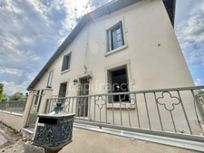 MAISON DE 80 M², TERRAIN CLOS DE 670 M², TERRASSE DE 35 M², 4 CHAMBRES DONT 1 SUITE PARENTALE ET 3 GARAGES