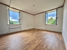 Maison 80 m² – terrain 670 m² - 3 garages - Saint-Just-en-Chevalet