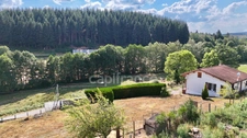 Maison 70 m² – terrain clos 1 425 m² - 2 chambres – double garage.